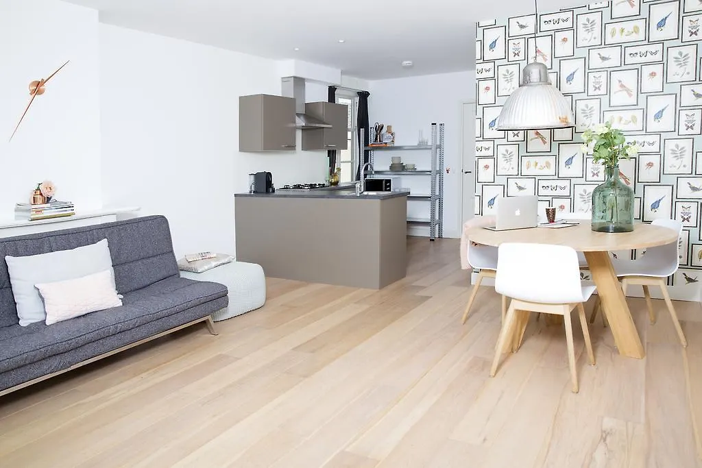 Canal Apartments By H.C.A Utrecht Netherlands