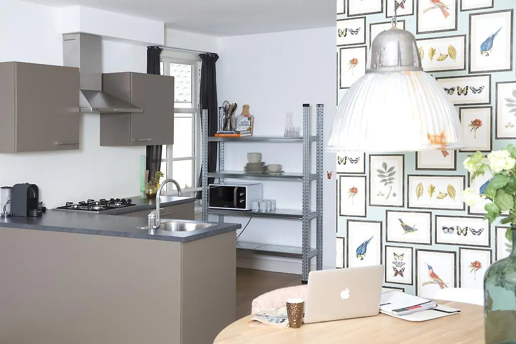 Canal Apartments By H.C.A Utrecht Netherlands